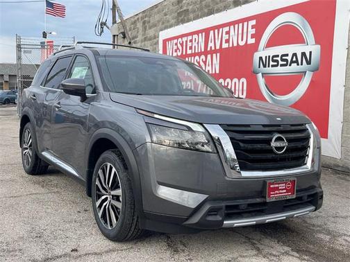 2025 Nissan Pathfinder Platinum 4WD