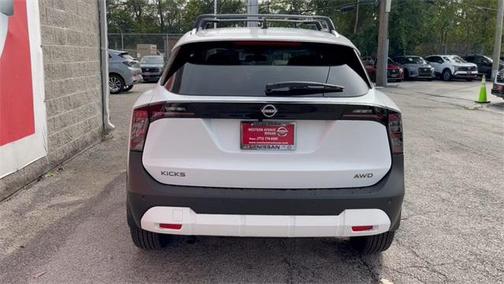 2026 Nissan Kicks SV