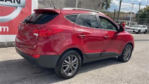 2015 Hyundai TUCSON SE