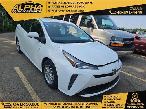 2022 Toyota Prius LE