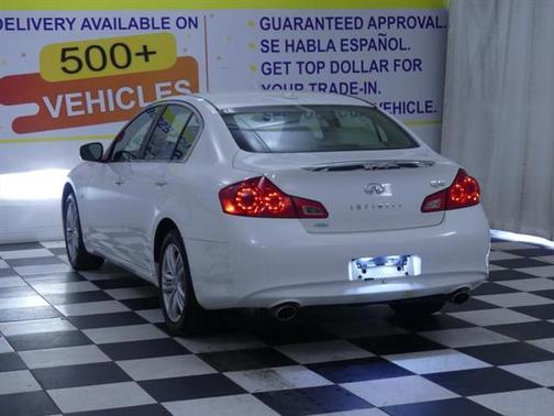 2015 INFINITI Q40 Base