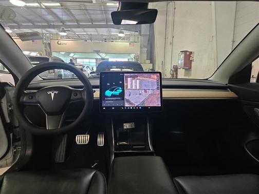 Pearl White Multi-Coat 2019 Tesla Model 3 Performance