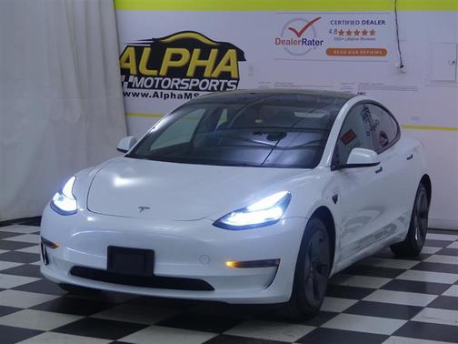 Pearl White Multi-Coat 2023 Tesla Model 3 Standard Range