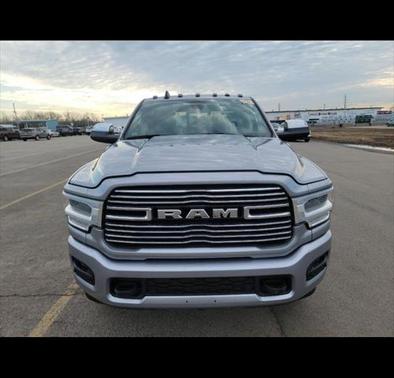 2022 RAM 2500 Laramie Crew Cab 4x4 6'4' Box