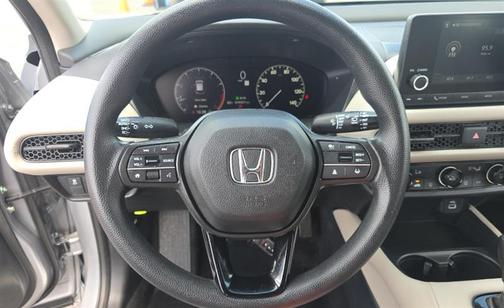 Lunar Silver Metallic 2025 Honda HR-V LX