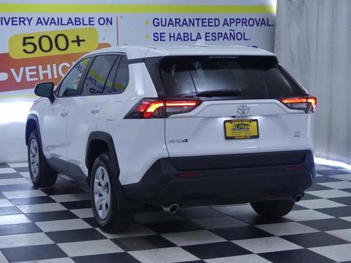 2024 Toyota RAV4 LE