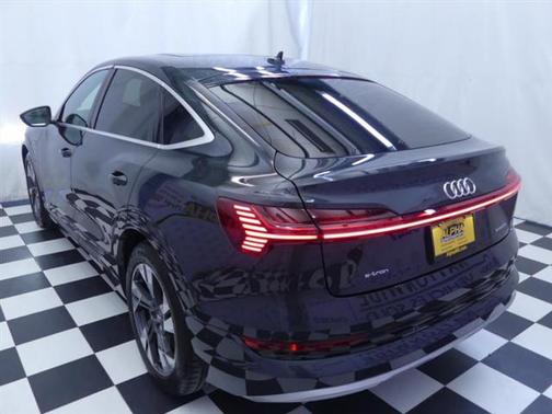 2020 Audi e-tron Sportback Premium Plus
