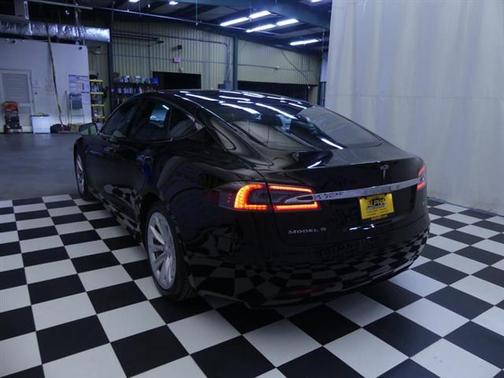 2018 Tesla Model S 75D