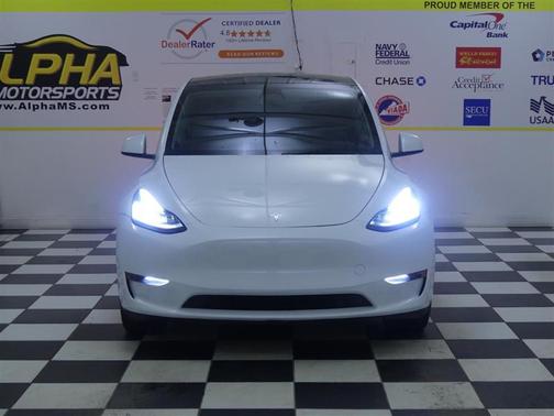 2023 Tesla Model Y Long Range Dual Motor All-Wheel Drive