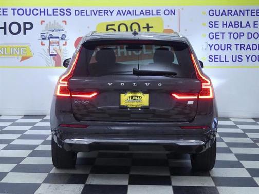 2022 Volvo XC60 Recharge Plug-In Hybrid T8 Inscription Expression
