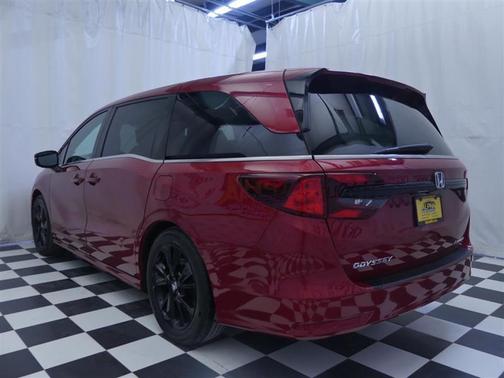 Radiant Red Metallic II 2023 Honda Odyssey Sport