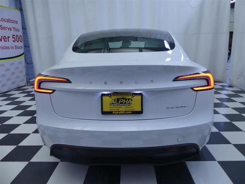 Pearl White Multi-Coat 2024 Tesla Model 3 Long Range