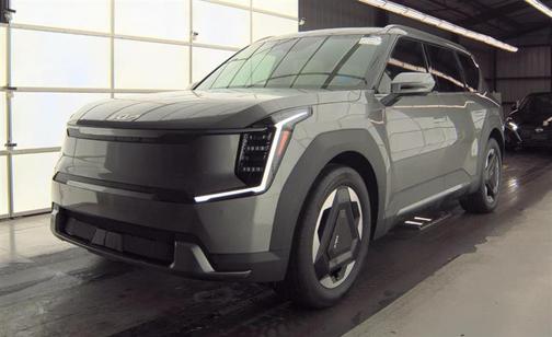 Pebble Gray 2024 Kia EV9 Wind
