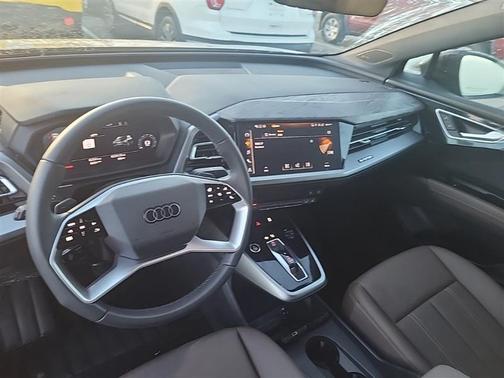 2025 Audi Q4 e-tron Sportback Premium Plus 55 quattro