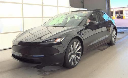 Diamond Black 2026 Tesla Model 3 Standard Range