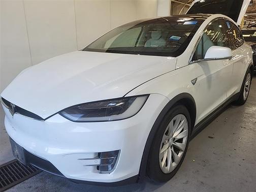 Pearl White Multi-Coat 2017 Tesla Model X 100D