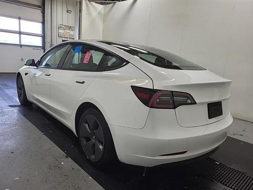 2022 Tesla Model 3 Standard Range