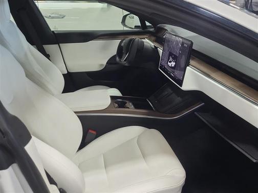 Pearl White Multi-Coat 2022 Tesla Model S Dual Motor All-Wheel Drive