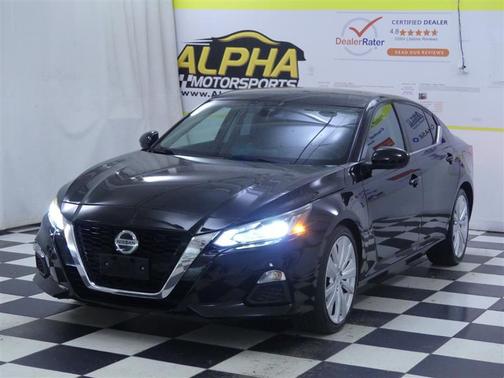 2020 Nissan Altima SR FWD