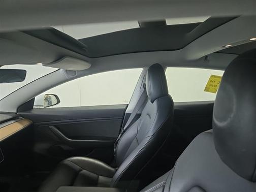 Pearl White Multi-Coat 2019 Tesla Model 3 Long Range