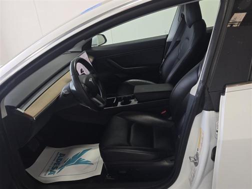 Pearl White Multi-Coat 2019 Tesla Model 3 Long Range