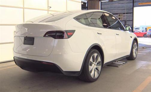 2021 Tesla Model Y Standard Range Rear-Wheel Drive
