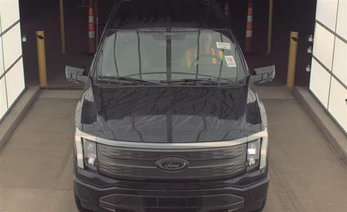 2022 Ford F-150 Lightning LARIAT