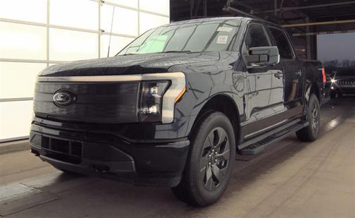 2022 Ford F-150 Lightning LARIAT