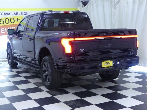 2022 Ford F-150 Lightning LARIAT