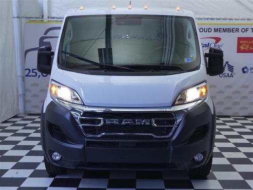 Bright White Clearcoat 2025 RAM ProMaster 2500 Tradesman