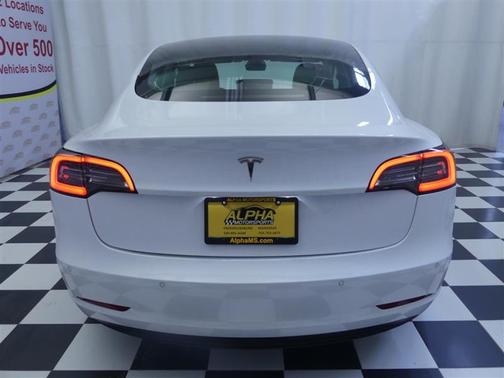 Pearl White Multi-Coat 2021 Tesla Model 3 Standard Range Plus