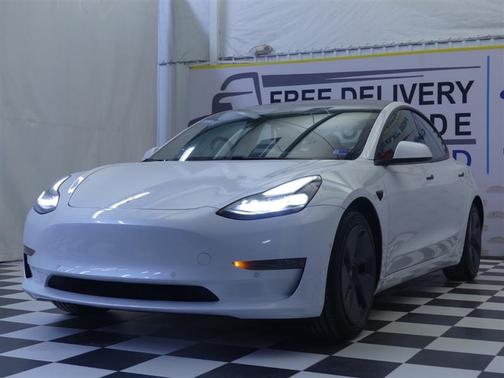 Pearl White Multi-Coat 2021 Tesla Model 3 Standard Range Plus