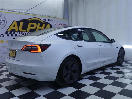 Pearl White Multi-Coat 2021 Tesla Model 3 Standard Range Plus