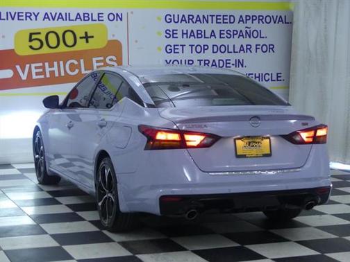 2023 Nissan Altima SR FWD