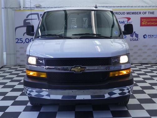 Summit White 2024 Chevrolet Express 2500 Work Van