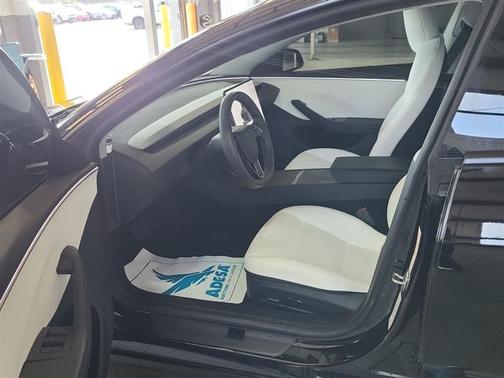 2024 Tesla Model 3 Standard Range