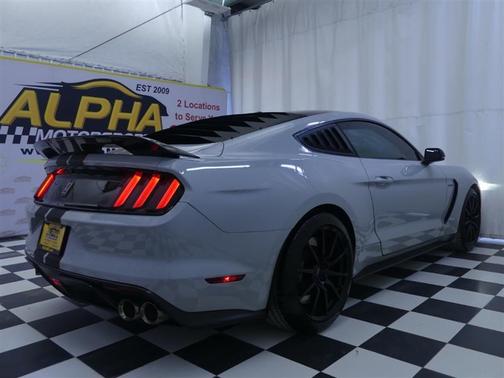 2017 Ford Shelby GT350R Base