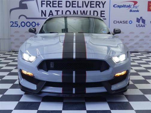 2017 Ford Shelby GT350R Base