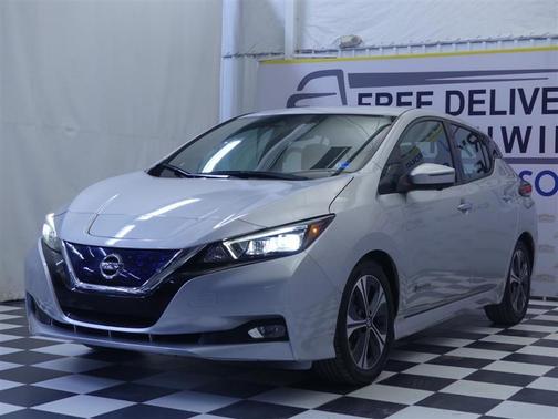 Brilliant Silver 2018 Nissan Leaf SL