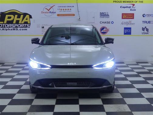 Glacier 2023 Kia EV6 Wind