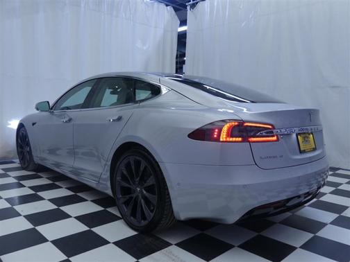 Silver 2018 Tesla Model S 100D