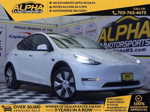 Pearl White Multi-Coat 2023 Tesla Model Y Long Range Dual Motor All-Wheel Drive