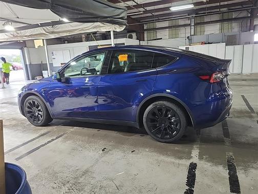 2021 Tesla Model Y Long Range Dual Motor All-Wheel Drive