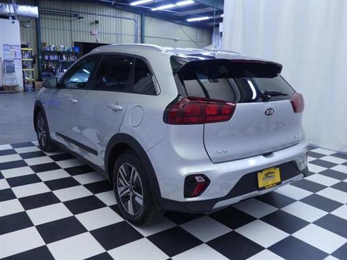 2020 Kia Niro LXS