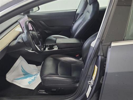 Gray 2019 Tesla Model 3 Long Range