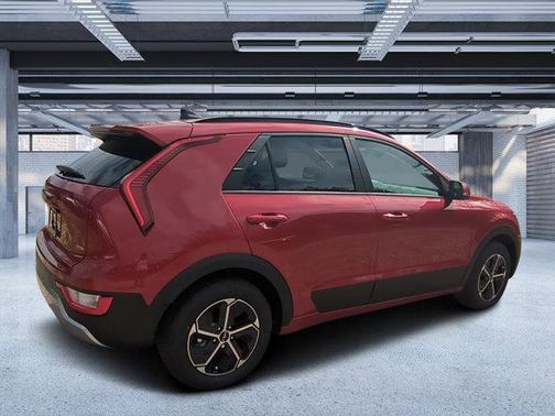 2025 Kia Niro EX