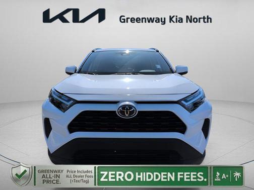 Ice Cap 2025 Toyota RAV4 XLE