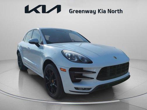2017 Porsche Macan Turbo