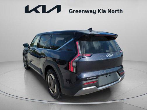 2026 Kia EV9 Light Long Range