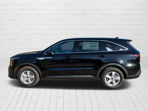 2025 Kia Sorento LX